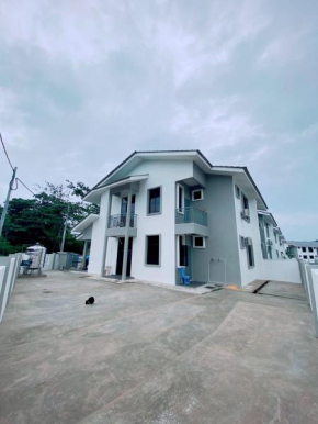 HELLOKITTY HOUSE- Unit 4